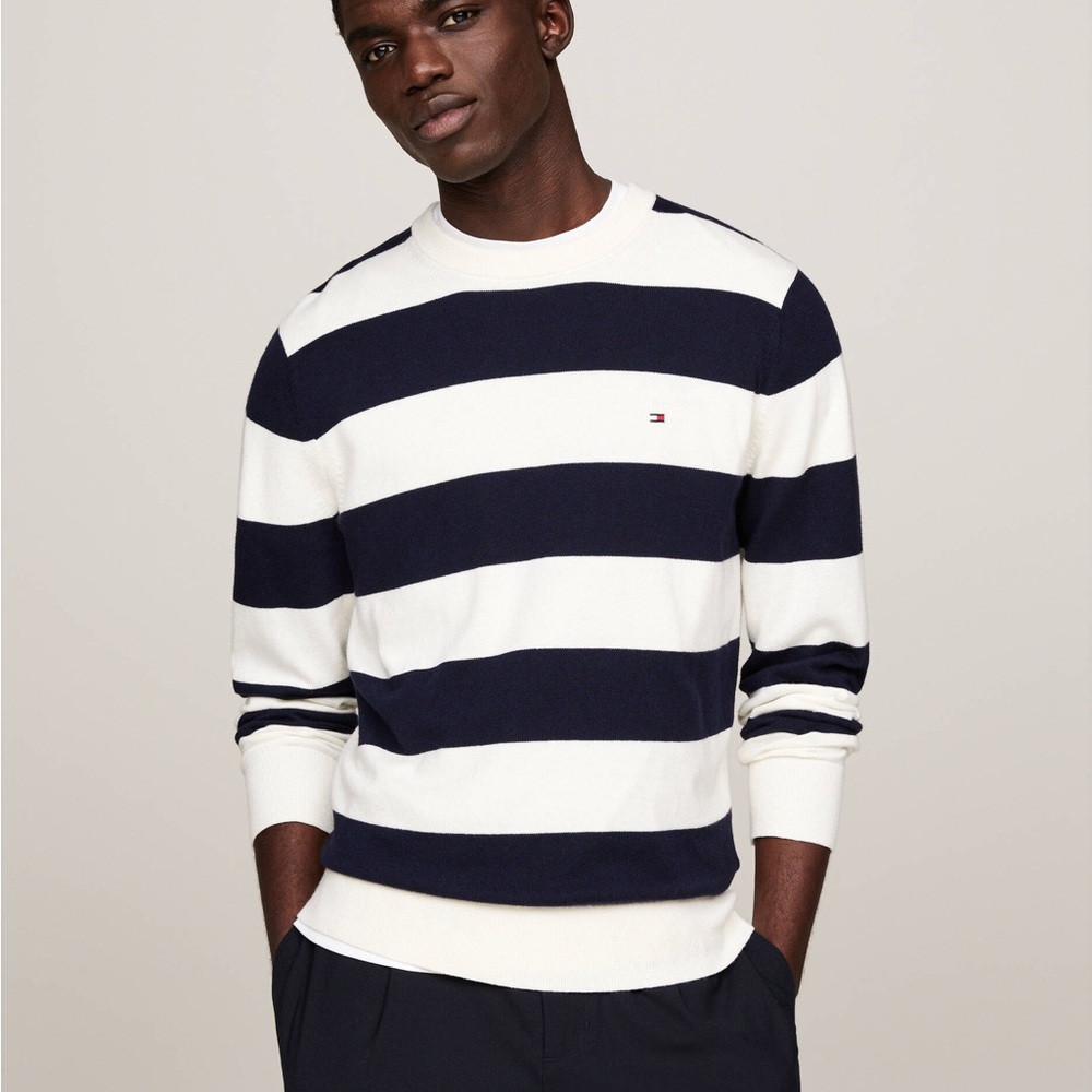 Tommy Hilfiger Men's Navy and White Striped Crew Neck Sweater Size XL